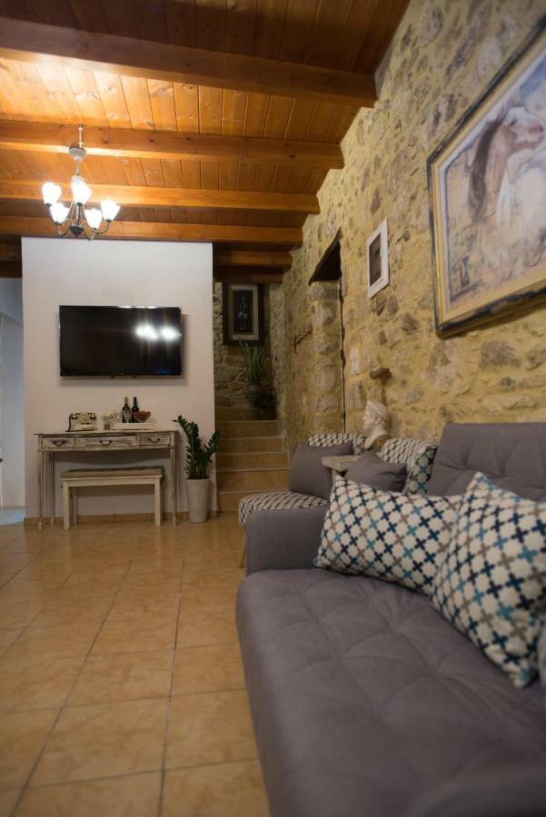 Kamelia-renovated Old House-south Crete *